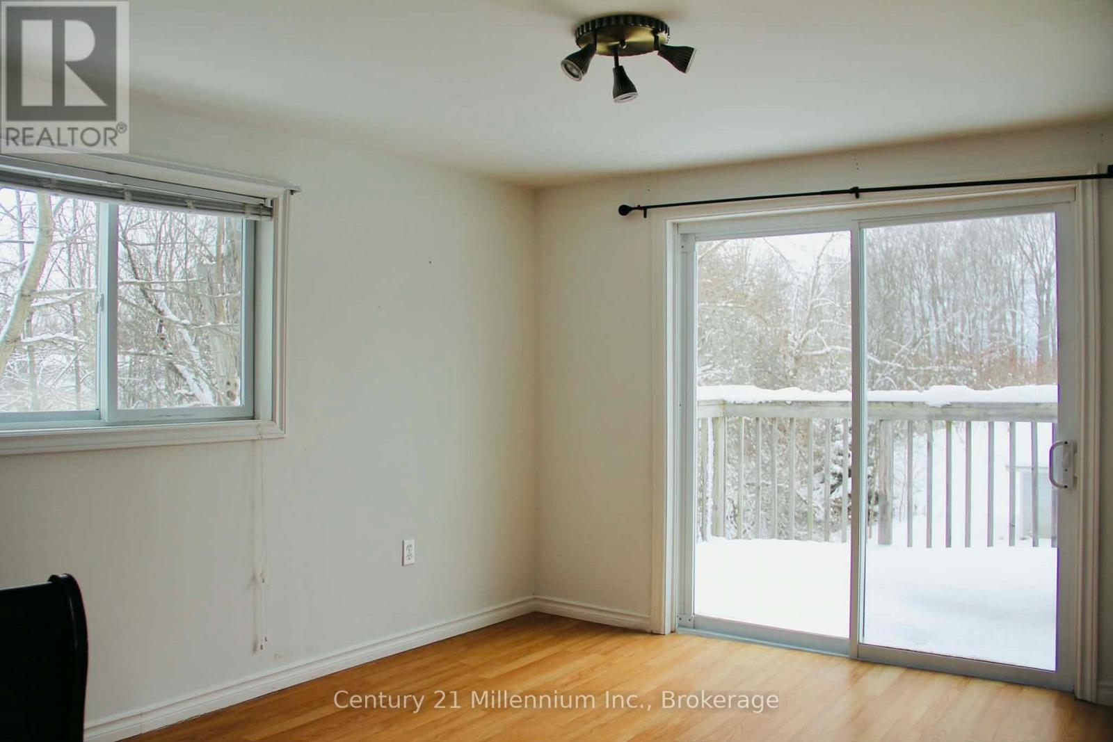 124 Main Street, Northern Bruce Peninsula, Ontario  N0H 1W0 - Photo 11 - X12648004