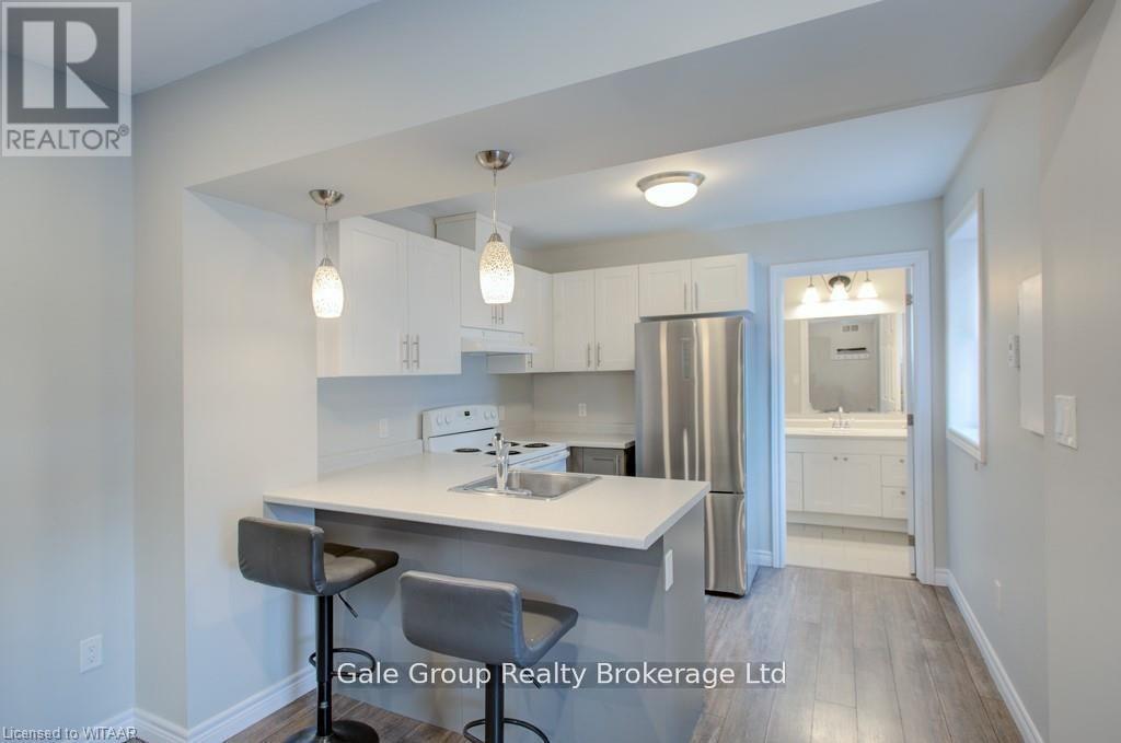 3 - 519 Dundas Street, Woodstock, Ontario  N4S 1C3 - Photo 2 - X13223194