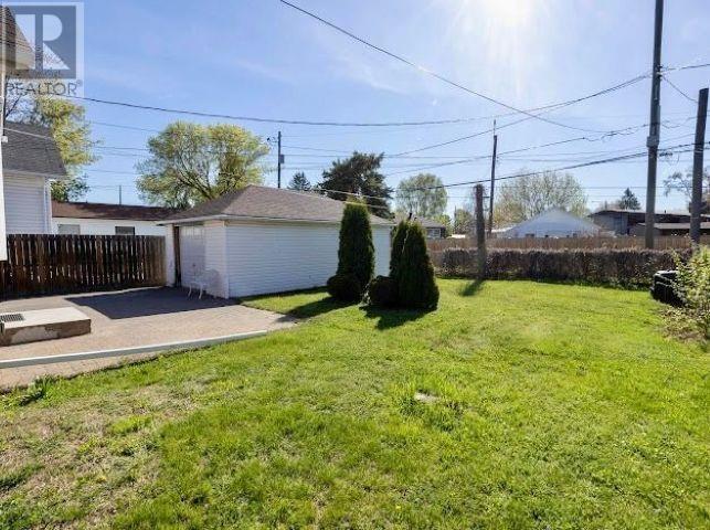 408 Kingsway Ave, Thunder Bay, Ontario  P7E 2A7 - Photo 3 - TB2601288