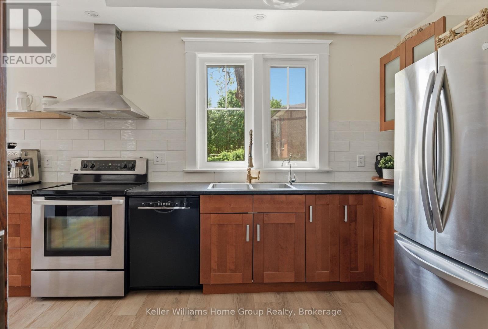 101 Park Street, Waterloo, Ontario  N2L 1Y3 - Photo 17 - X13223114