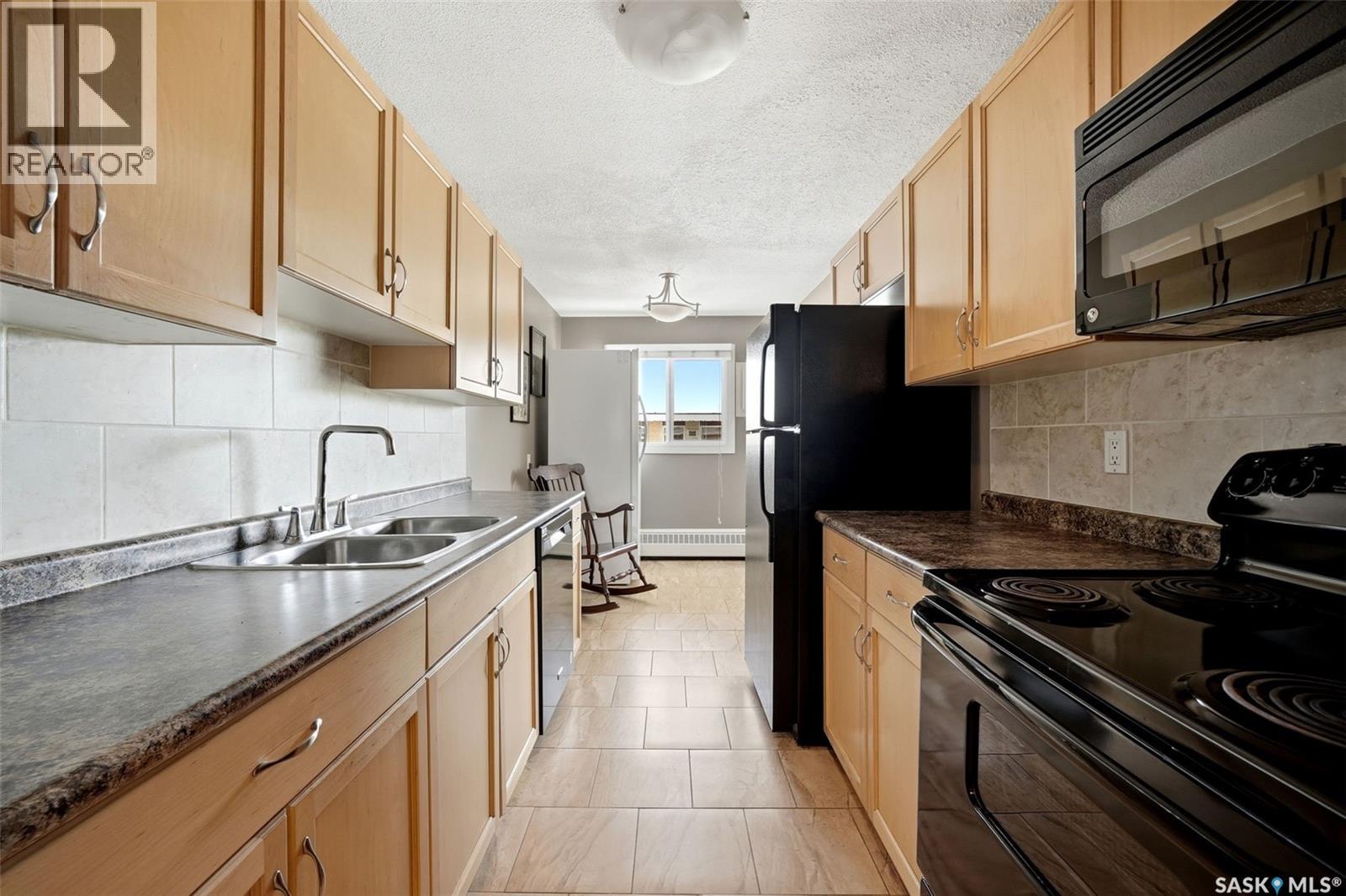 23 1811 8th Avenue N, Regina, Saskatchewan  S4R 0G5 - Photo 7 - SK037786