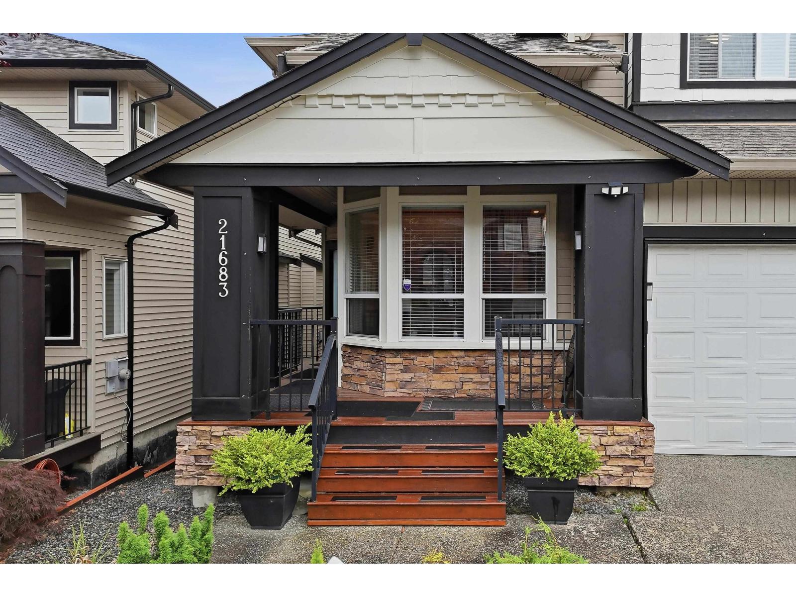 21683 89a Avenue, Langley, British Columbia  V1M 4C7 - Photo 2 - R3130086