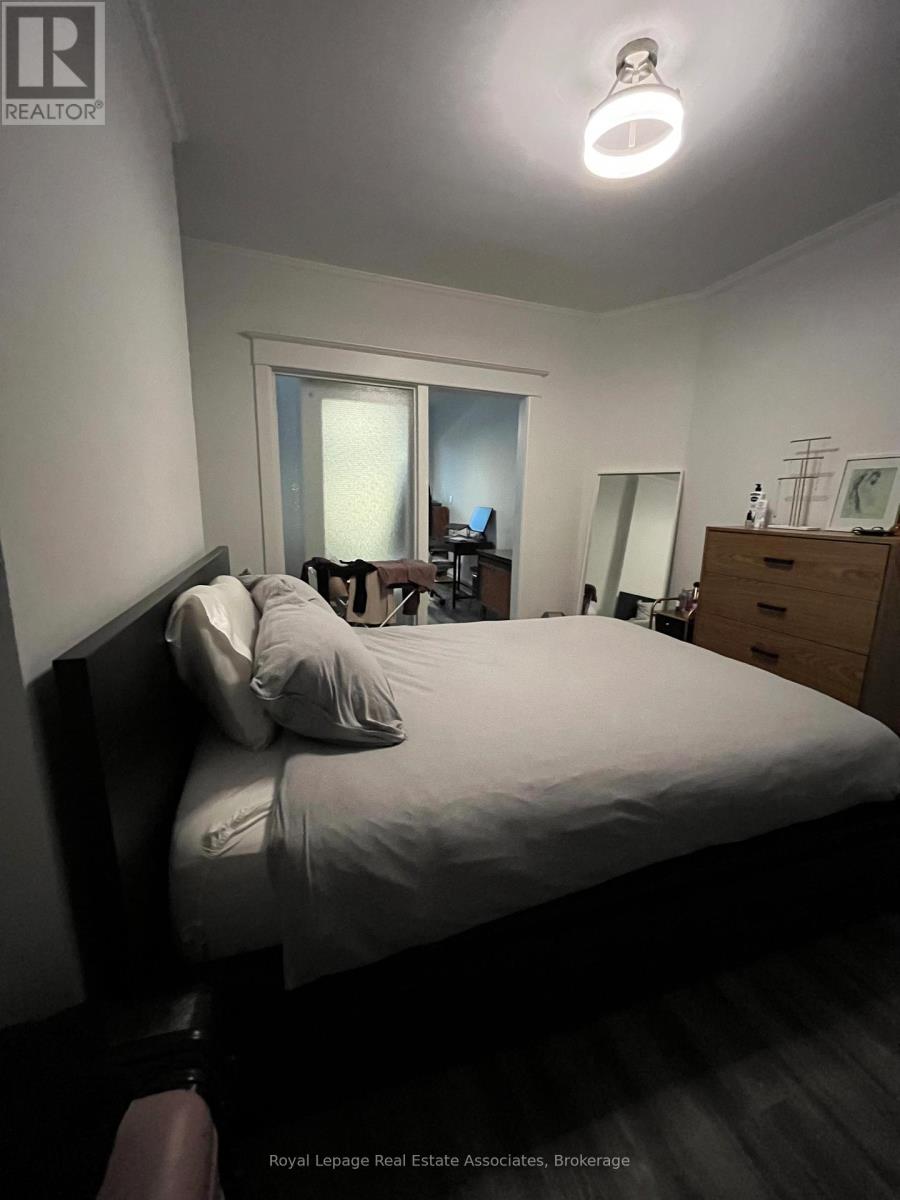 Main - 415 Lansdowne Avenue, Toronto, Ontario  M6H 3Y2 - Photo 2 - C13223112
