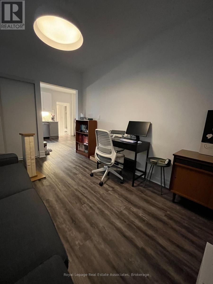Main - 415 Lansdowne Avenue, Toronto, Ontario  M6H 3Y2 - Photo 6 - C13223112