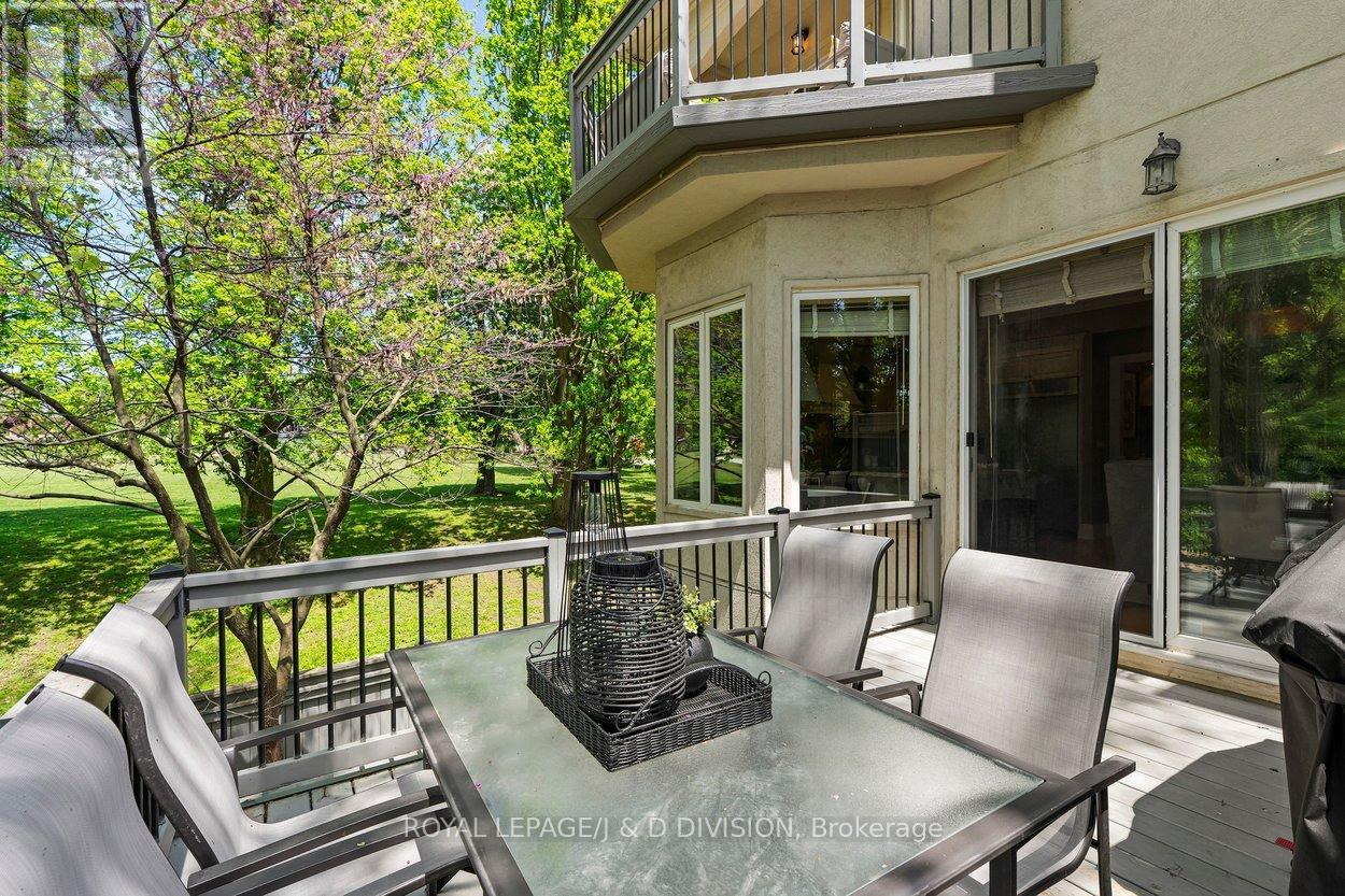 1022 Spadina Road, Toronto, Ontario  M5N 2M6 - Photo 16 - C13223266
