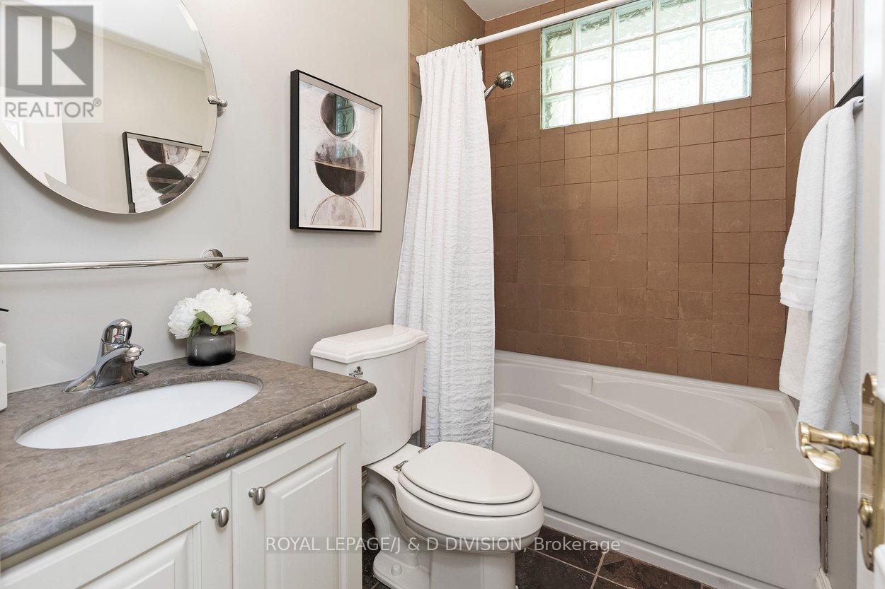 1022 Spadina Road, Toronto, Ontario  M5N 2M6 - Photo 37 - C13223266
