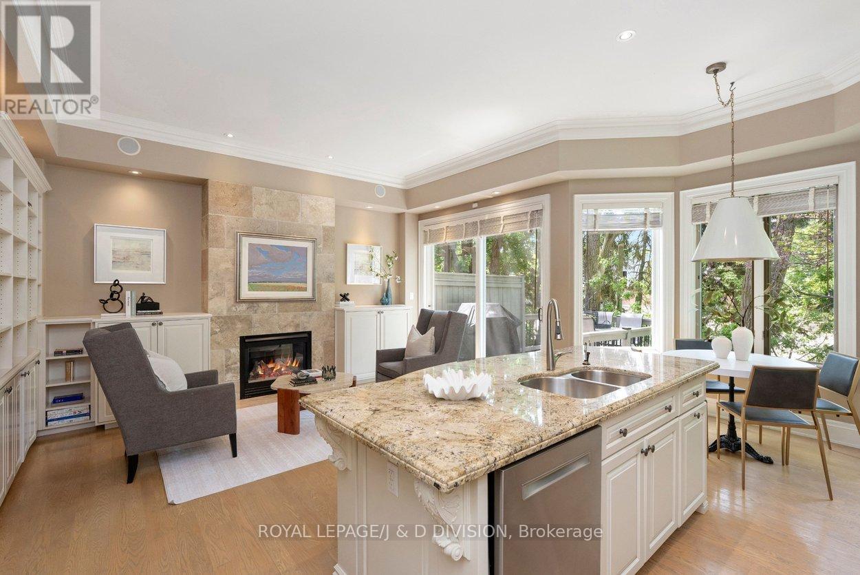 1022 Spadina Road, Toronto, Ontario  M5N 2M6 - Photo 9 - C13223266