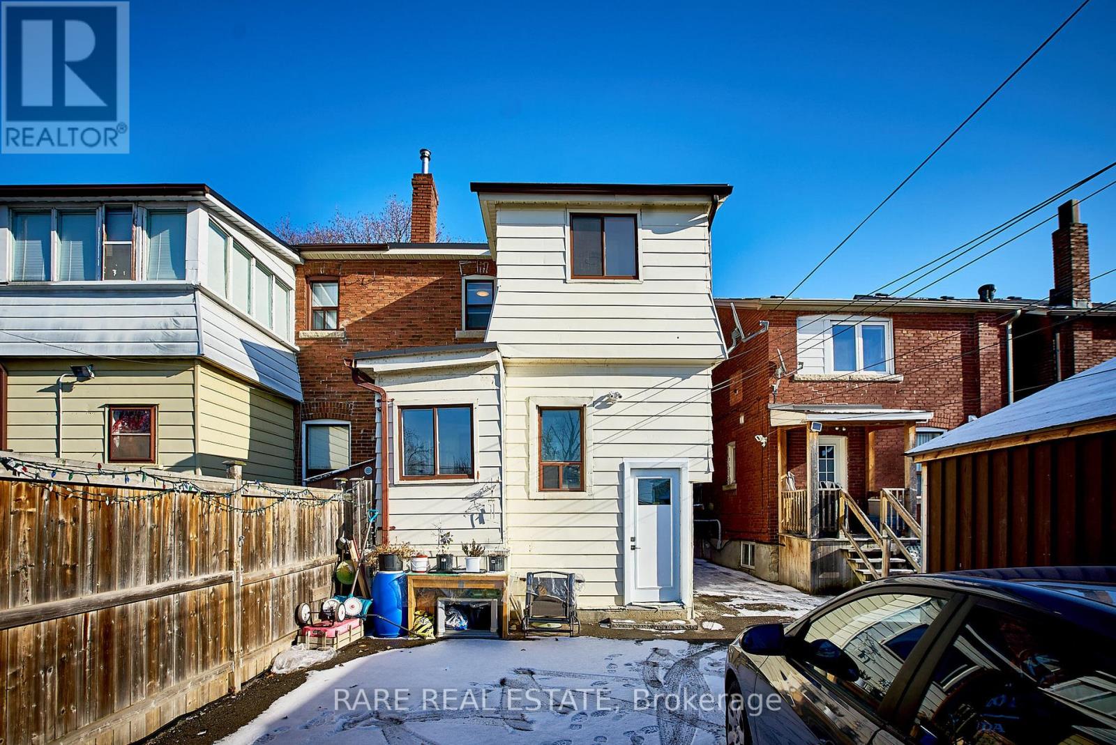 216 Oakwood Avenue, Toronto, Ontario  M6E 2V4 - Photo 13 - C13223378