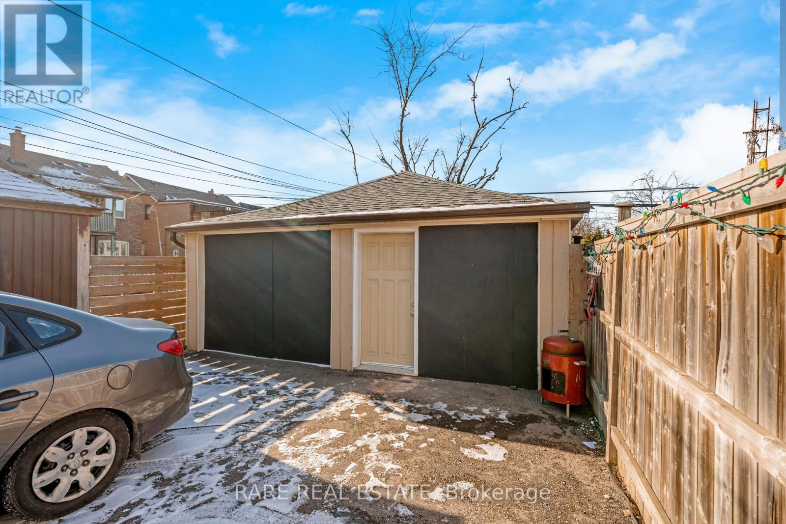 216 Oakwood Avenue, Toronto, Ontario  M6E 2V4 - Photo 20 - C13223378