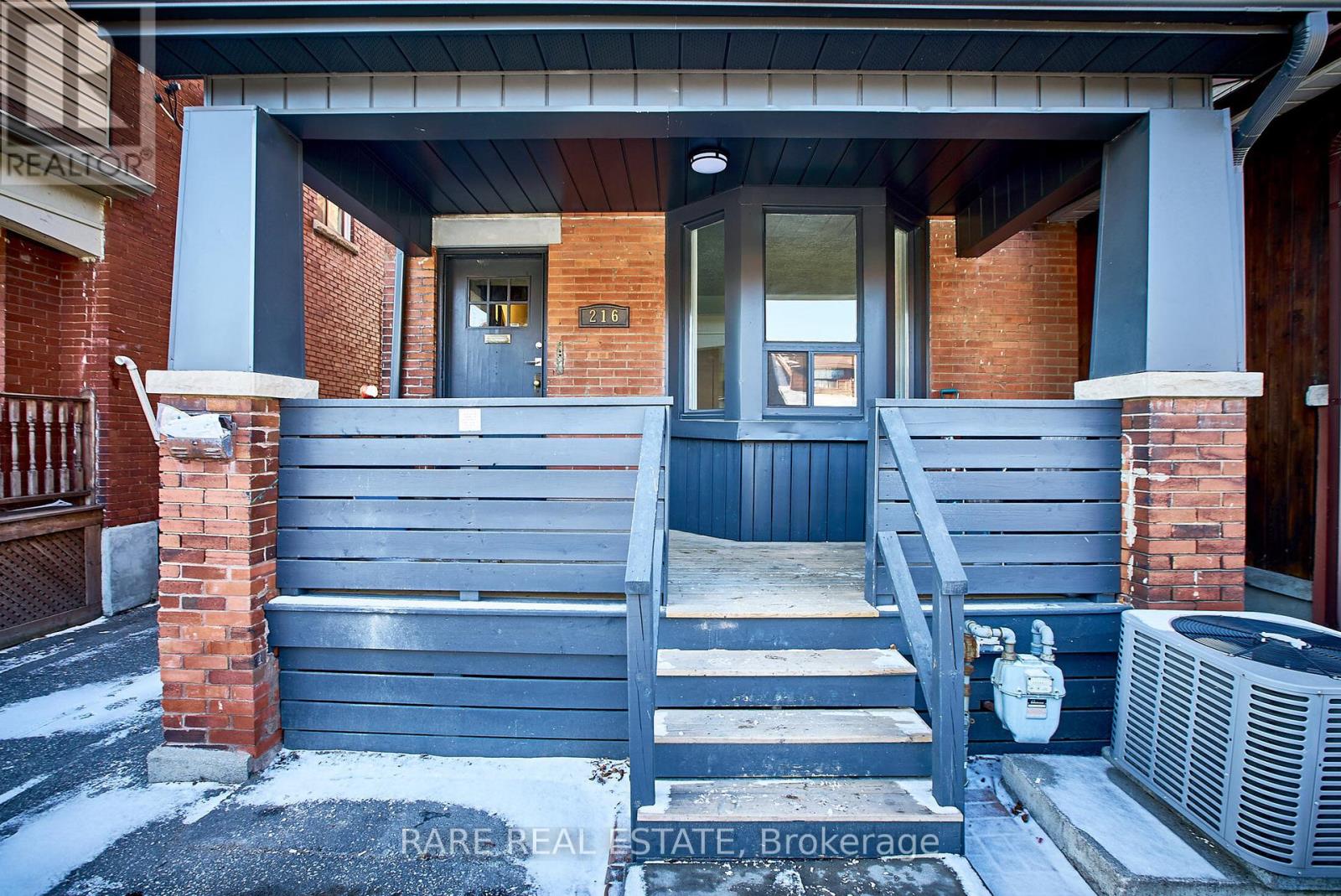 216 Oakwood Avenue, Toronto, Ontario  M6E 2V4 - Photo 25 - C13223378
