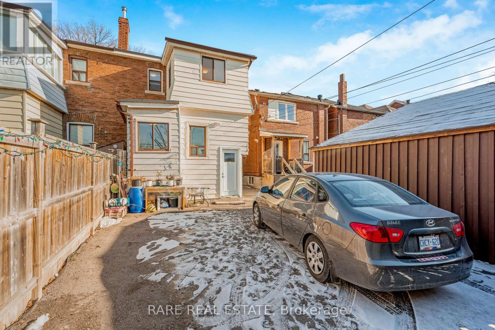 216 Oakwood Avenue, Toronto, Ontario  M6E 2V4 - Photo 5 - C13223378