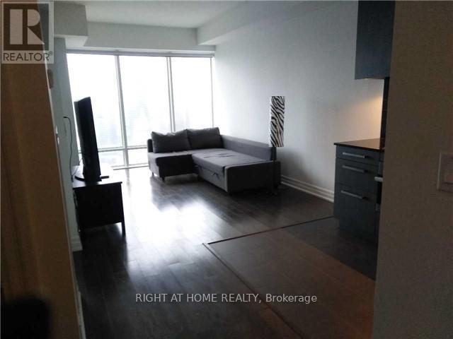 4403 - 8 The Esplanade Street, Toronto, Ontario  M5E 0A6 - Photo 5 - C13223390