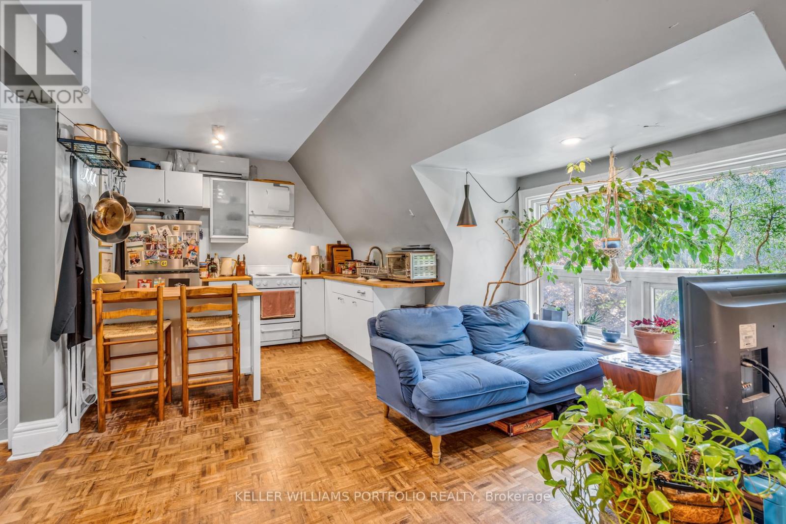 79 Gore Vale Avenue, Toronto, Ontario  M6J 2R5 - Photo 24 - C13223400
