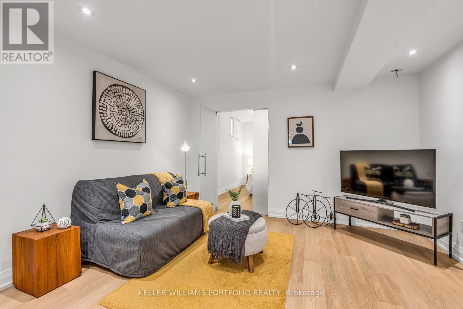 79 Gore Vale Avenue, Toronto, Ontario  M6J 2R5 - Photo 30 - C13223400