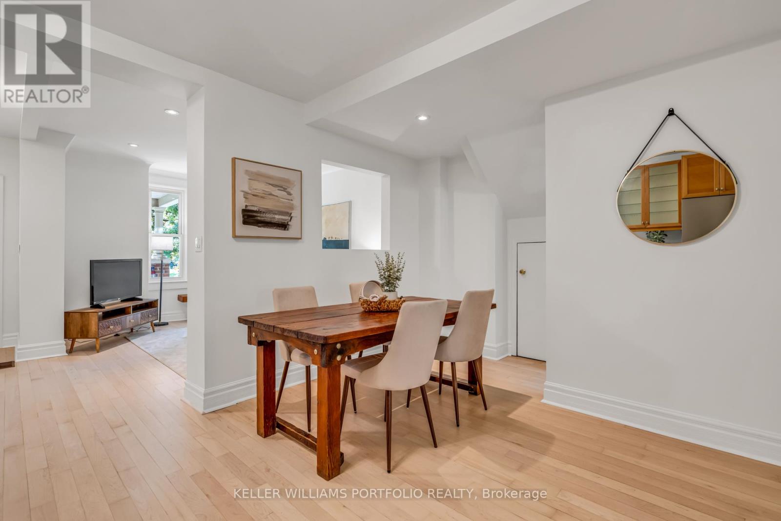 79 Gore Vale Avenue, Toronto, Ontario  M6J 2R5 - Photo 7 - C13223400