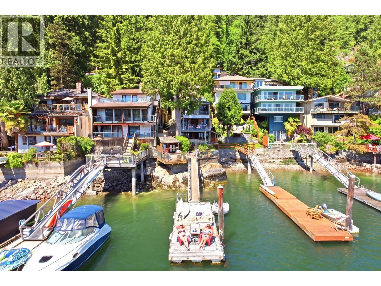 2848 Panorama Drive, North Vancouver, British Columbia  V7G 1V6 - Photo 6 - R3130161