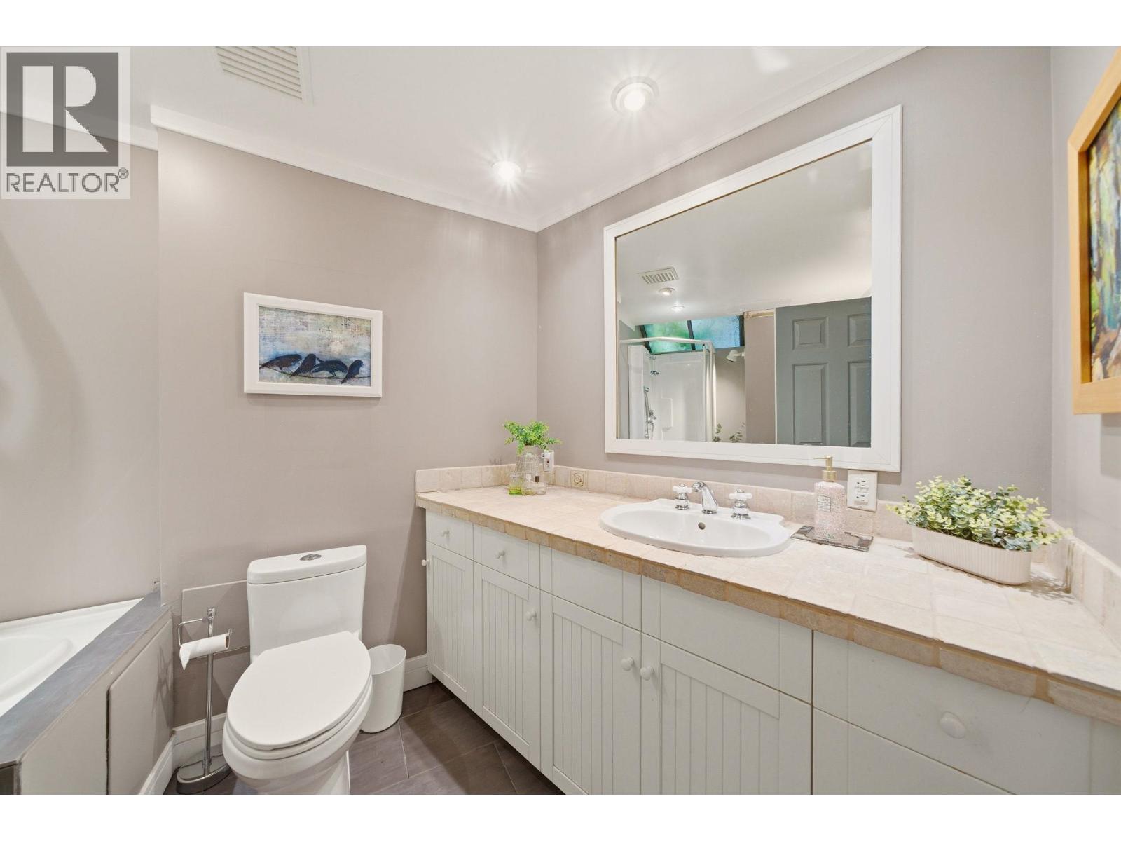 2848 Panorama Drive, North Vancouver, British Columbia  V7G 1V6 - Photo 20 - R3130161