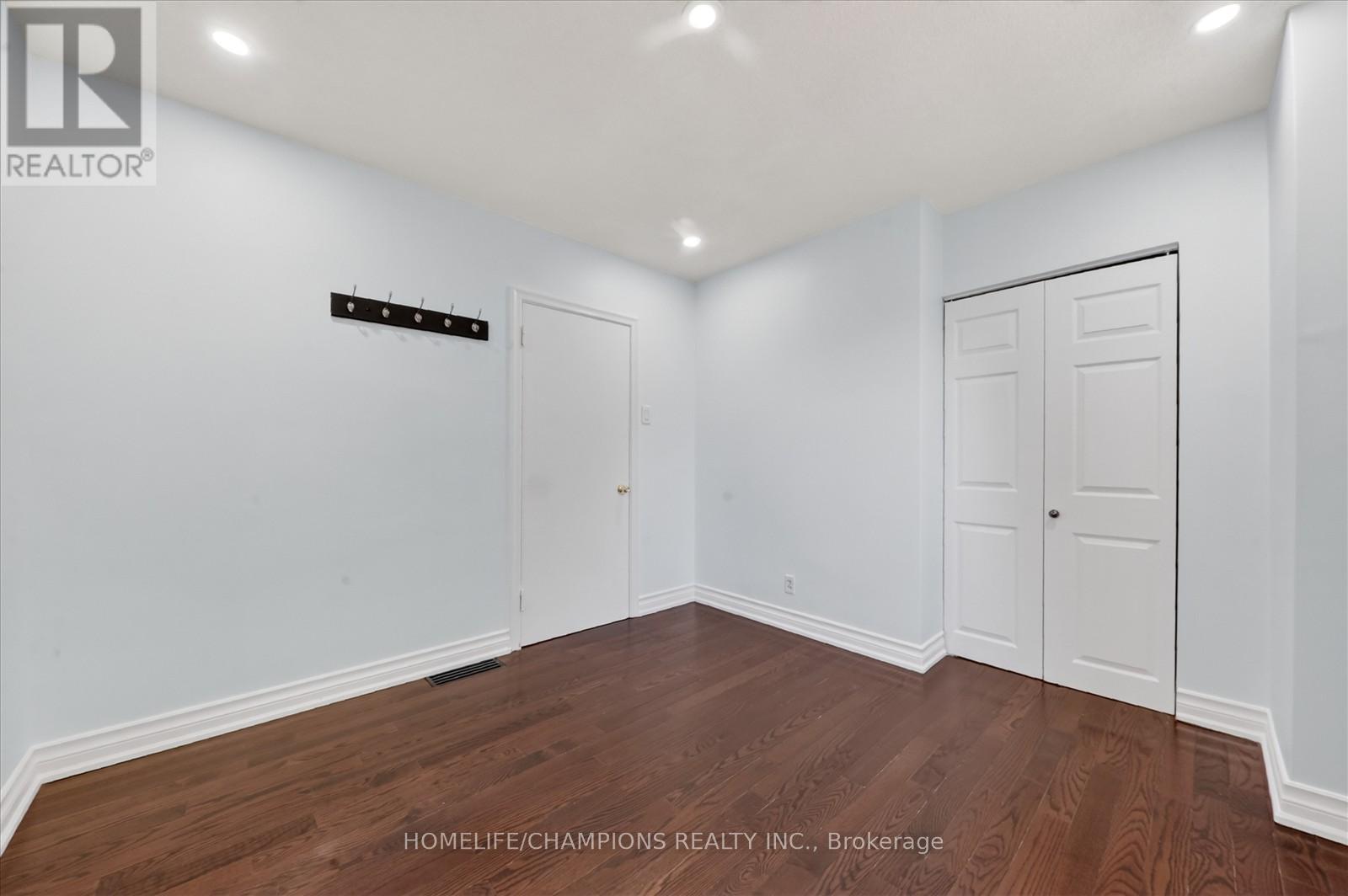 18 Bergen Road, Toronto, Ontario  M1P 1R9 - Photo 13 - E13223110