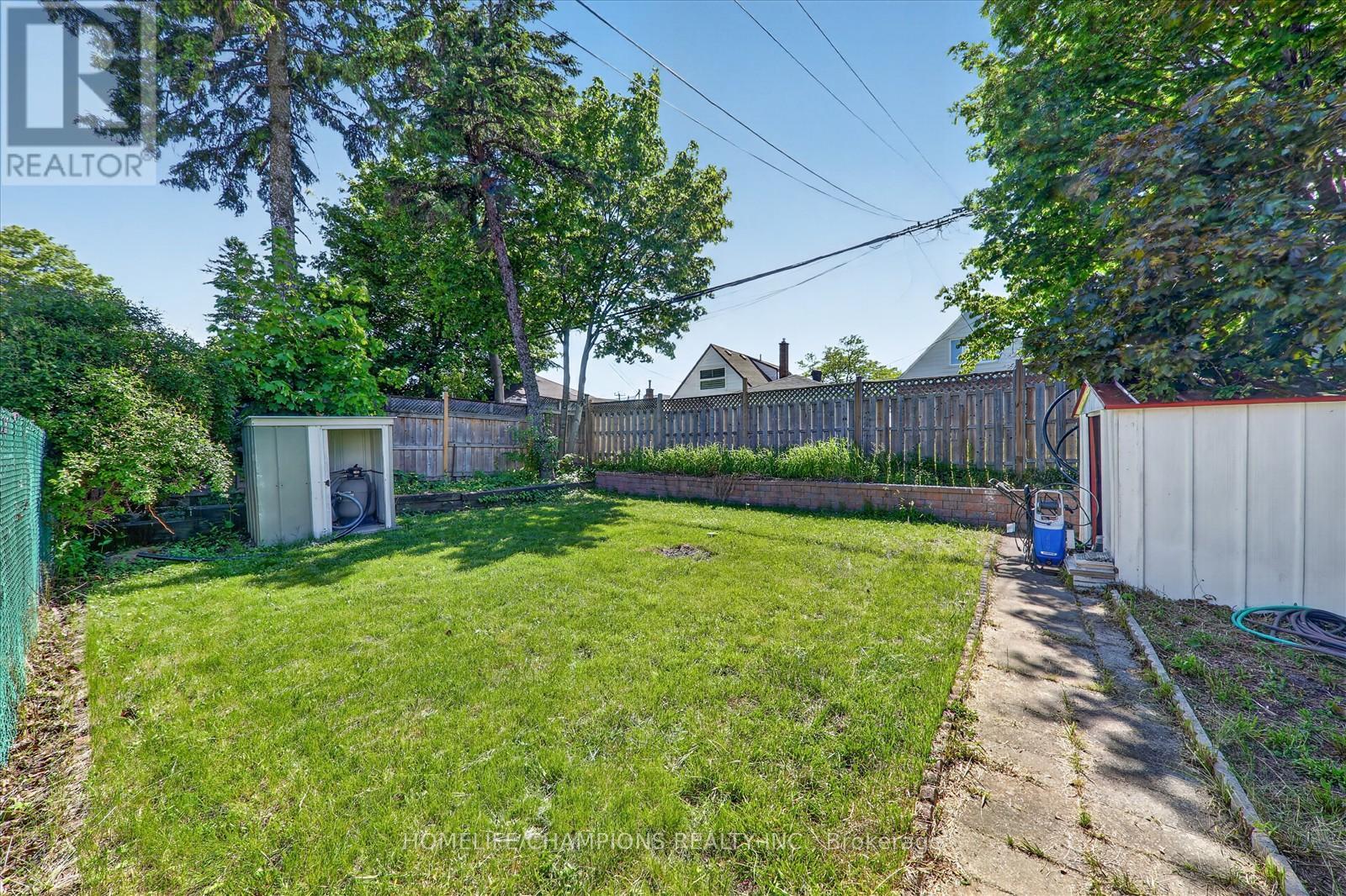 18 Bergen Road, Toronto, Ontario  M1P 1R9 - Photo 31 - E13223110