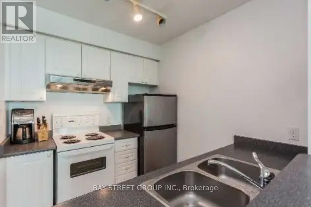Ph206 - 1 Lee Centre Drive, Toronto, Ontario  M1H 3J2 - Photo 7 - E13223290
