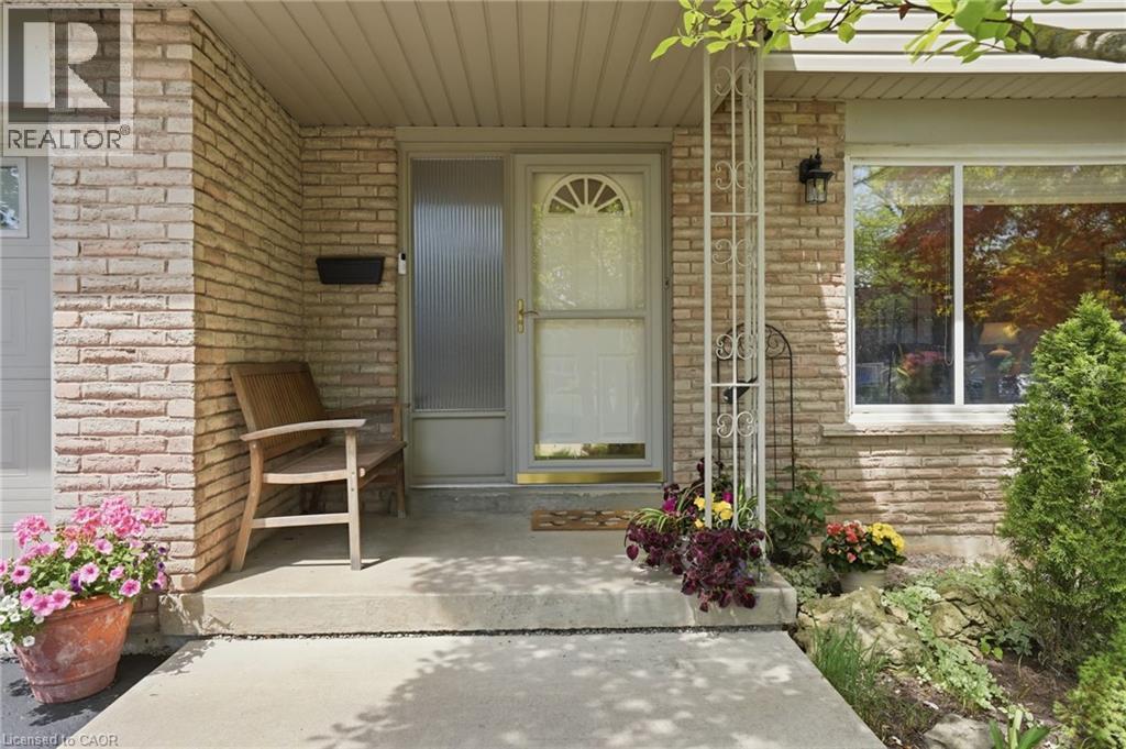 1381 Majestic Drive, Burlington, Ontario  L7M 1G5 - Photo 4 - 40835403