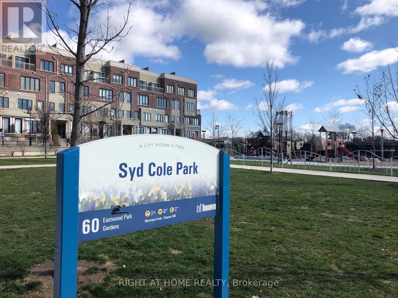 21 - 90 Eastwood Park Gardens, Toronto, Ontario  M8W 0B2 - Photo 10 - W13131416