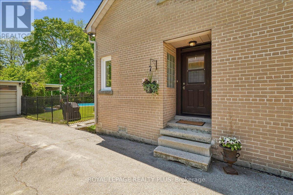 42 Roseview Avenue, Richmond Hill, Ontario  L4C 1C7 - Photo 32 - N13223096
