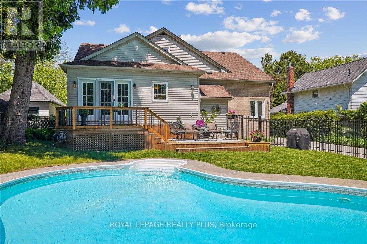 42 Roseview Avenue, Richmond Hill, Ontario  L4C 1C7 - Photo 35 - N13223096