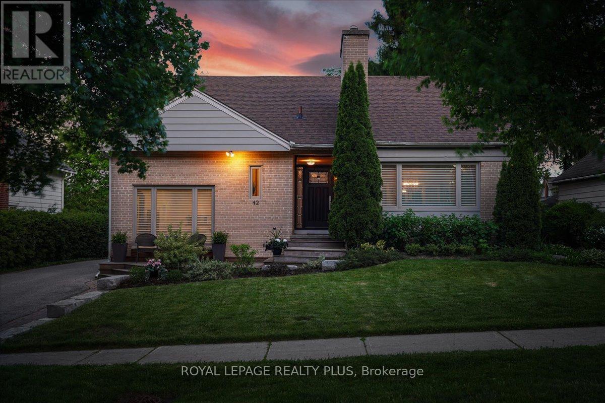 42 Roseview Avenue, Richmond Hill, Ontario  L4C 1C7 - Photo 47 - N13223096