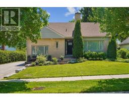 42 ROSEVIEW AVENUE, Richmond Hill, Ontario