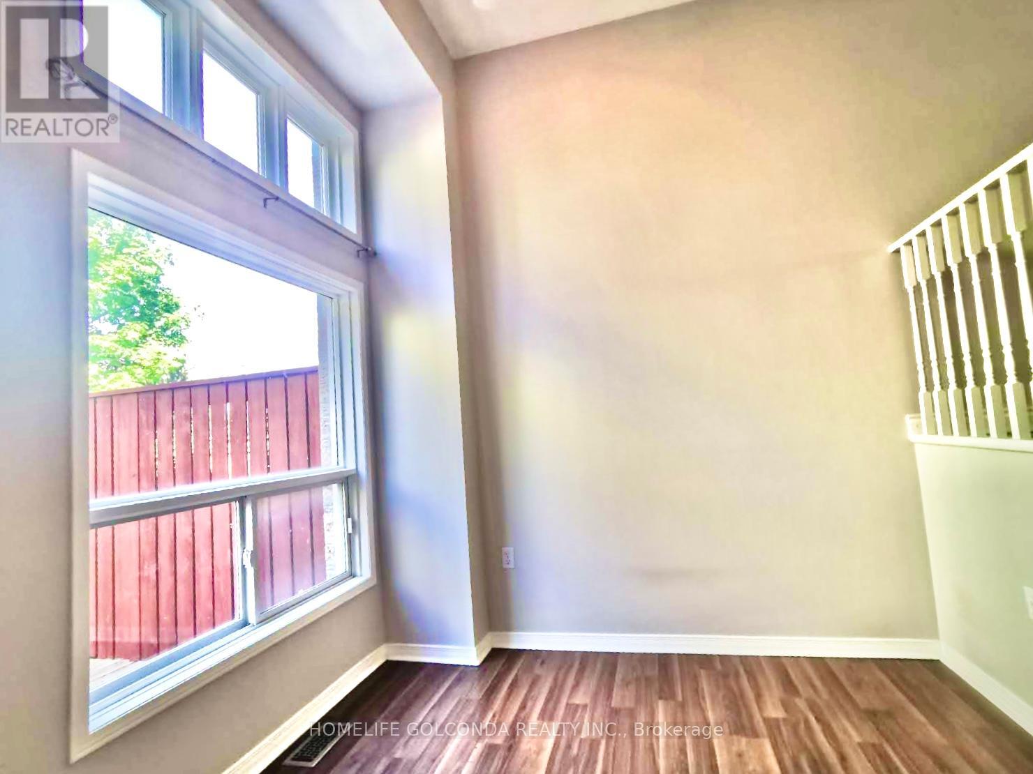 380 Riddell Court, Newmarket, Ontario  L3Y 8M8 - Photo 4 - N13223152