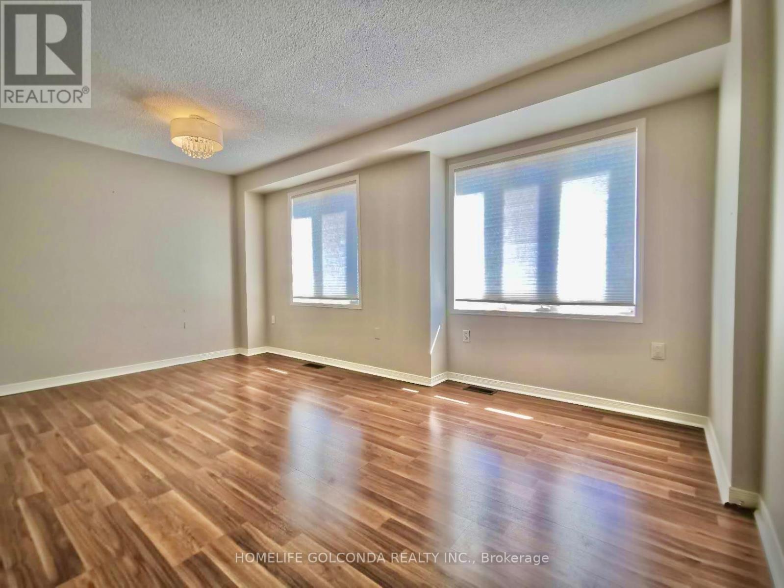380 Riddell Court, Newmarket, Ontario  L3Y 8M8 - Photo 8 - N13223152
