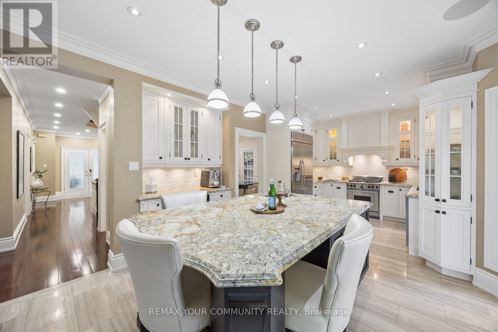 2 Riggs Court, Richmond Hill, Ontario  L4C 9N7 - Photo 13 - N13223174