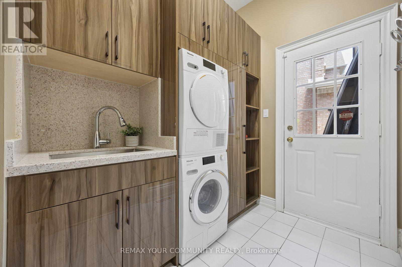 2 Riggs Court, Richmond Hill, Ontario  L4C 9N7 - Photo 27 - N13223174