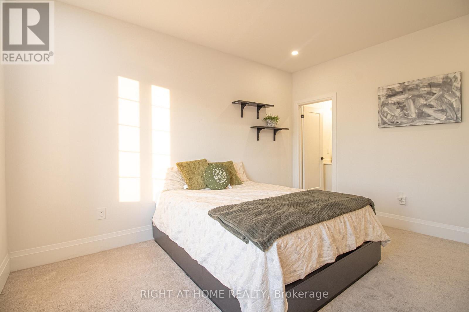 43 Longworth Avenue, Richmond Hill, Ontario  L4E 1J2 - Photo 28 - N13223356
