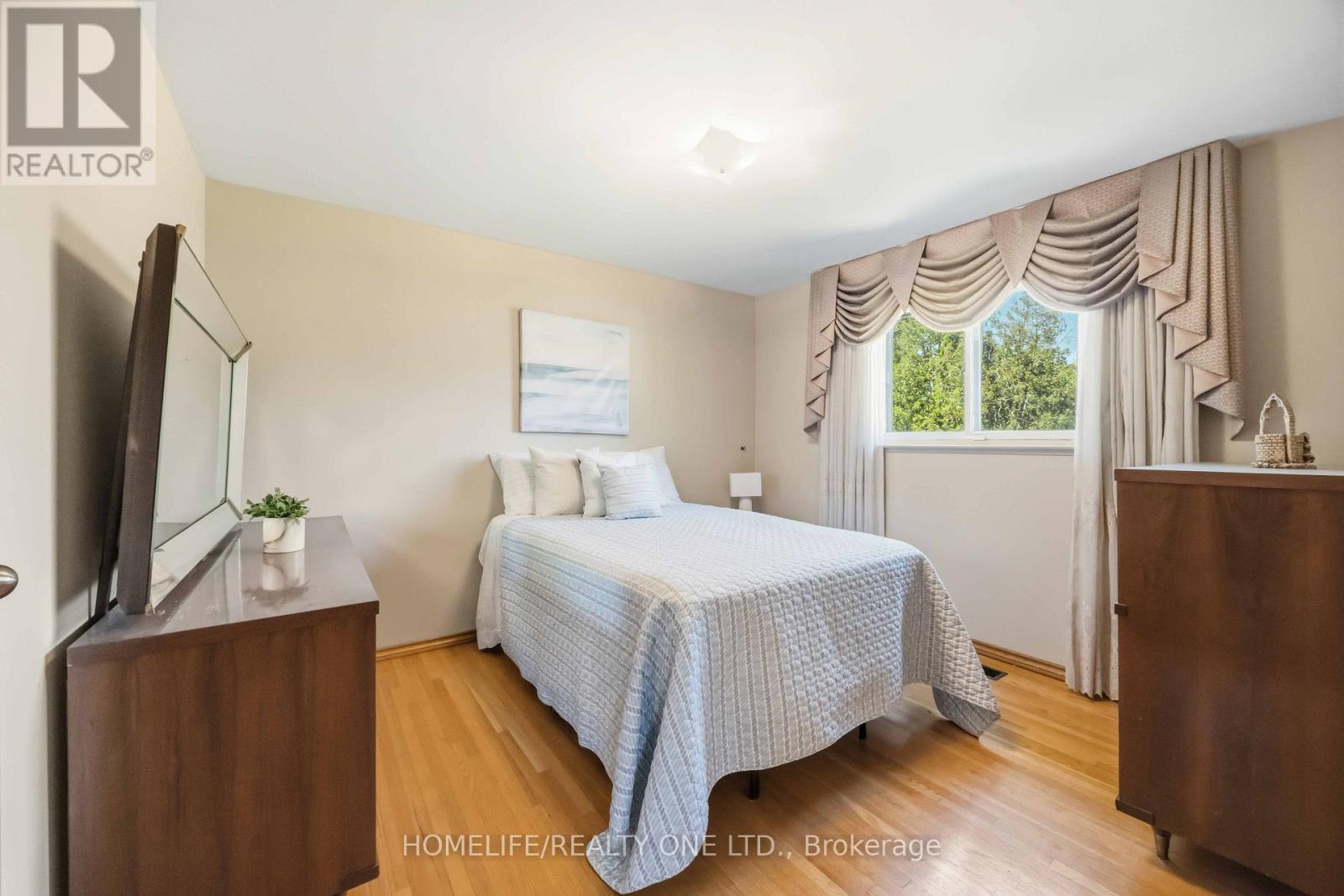 40 Wheatsheaf Crescent, Toronto, Ontario  M3N 1P6 - Photo 12 - W13222708