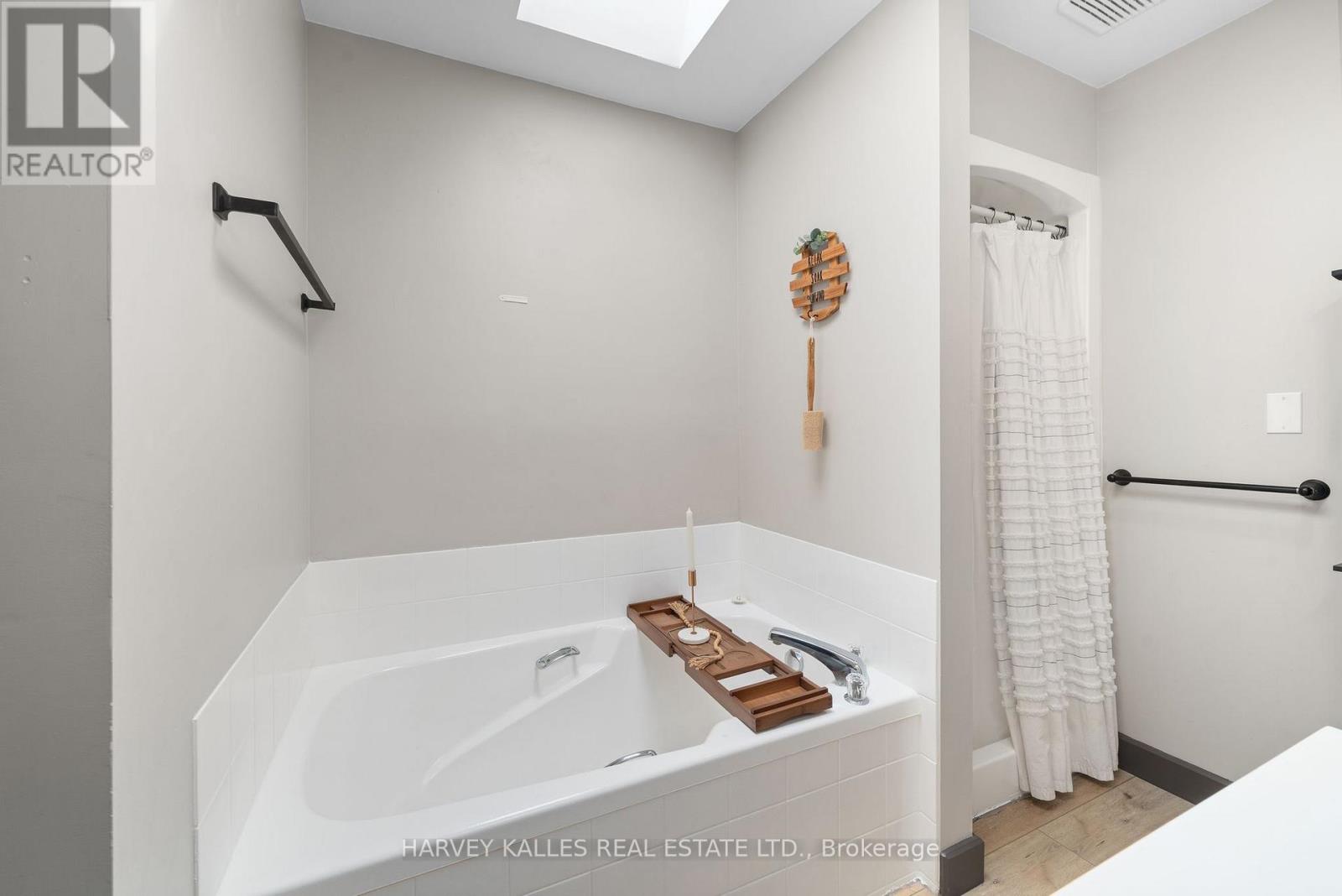 22 Demille Street, Prince Edward County, Ontario  K0K 2T0 - Photo 12 - X12893552