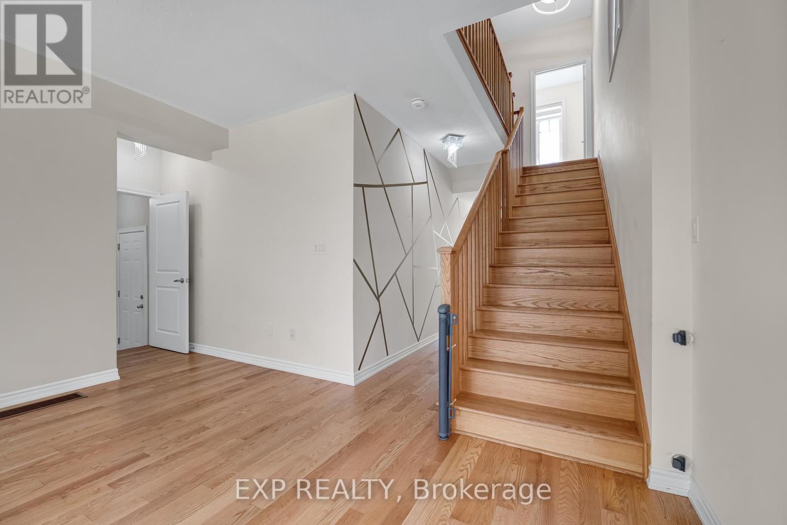 108 Durham Avenue, Barrie, Ontario  L9J 0L8 - Photo 17 - S13223302
