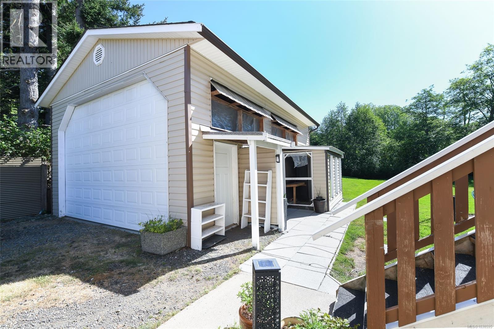 1804 Little River Rd, Comox, British Columbia  V9M 4B9 - Photo 3 - 1038595