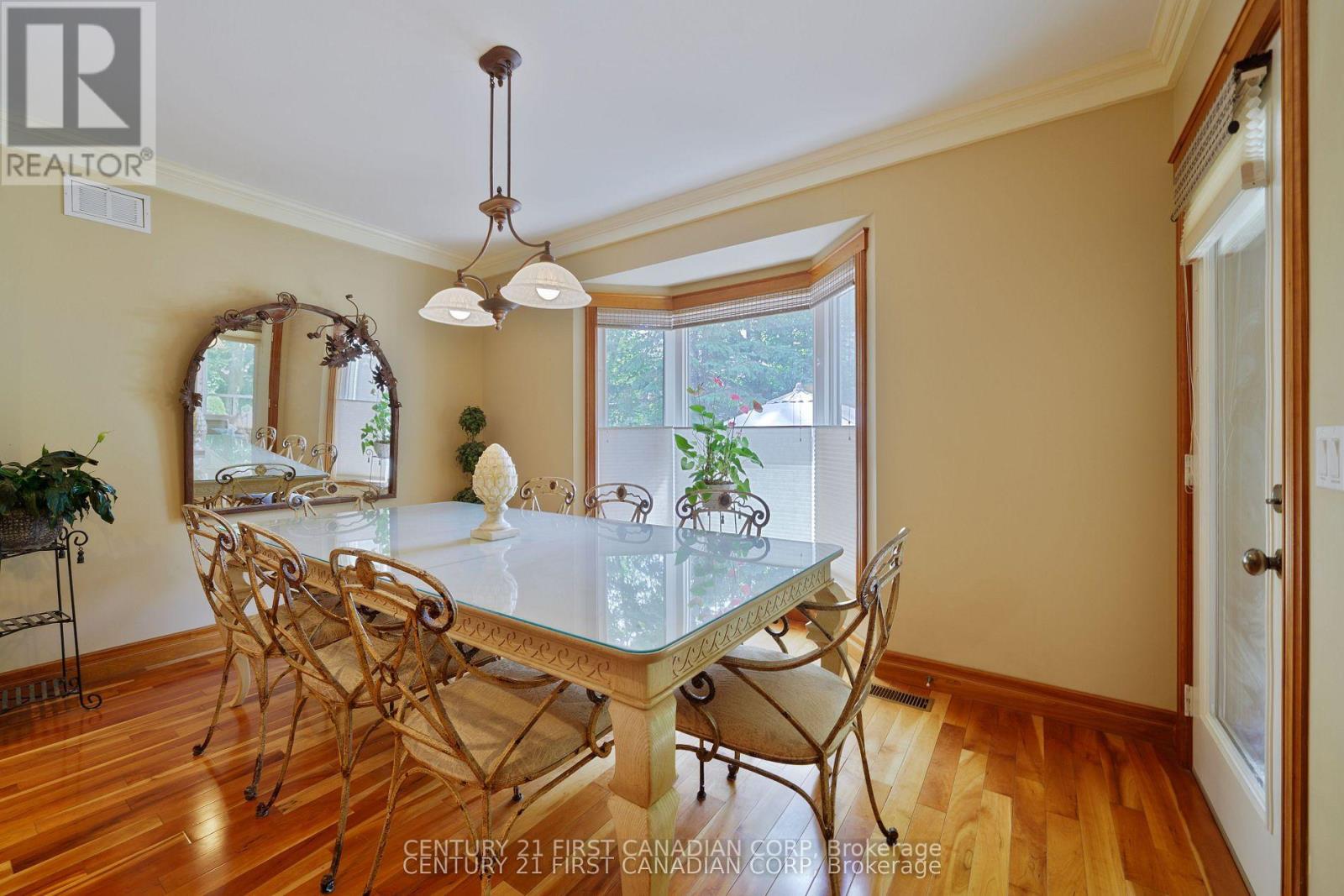2091 Valleyrun Boulevard, London North, Ontario  N6G 5M7 - Photo 19 - X13223506