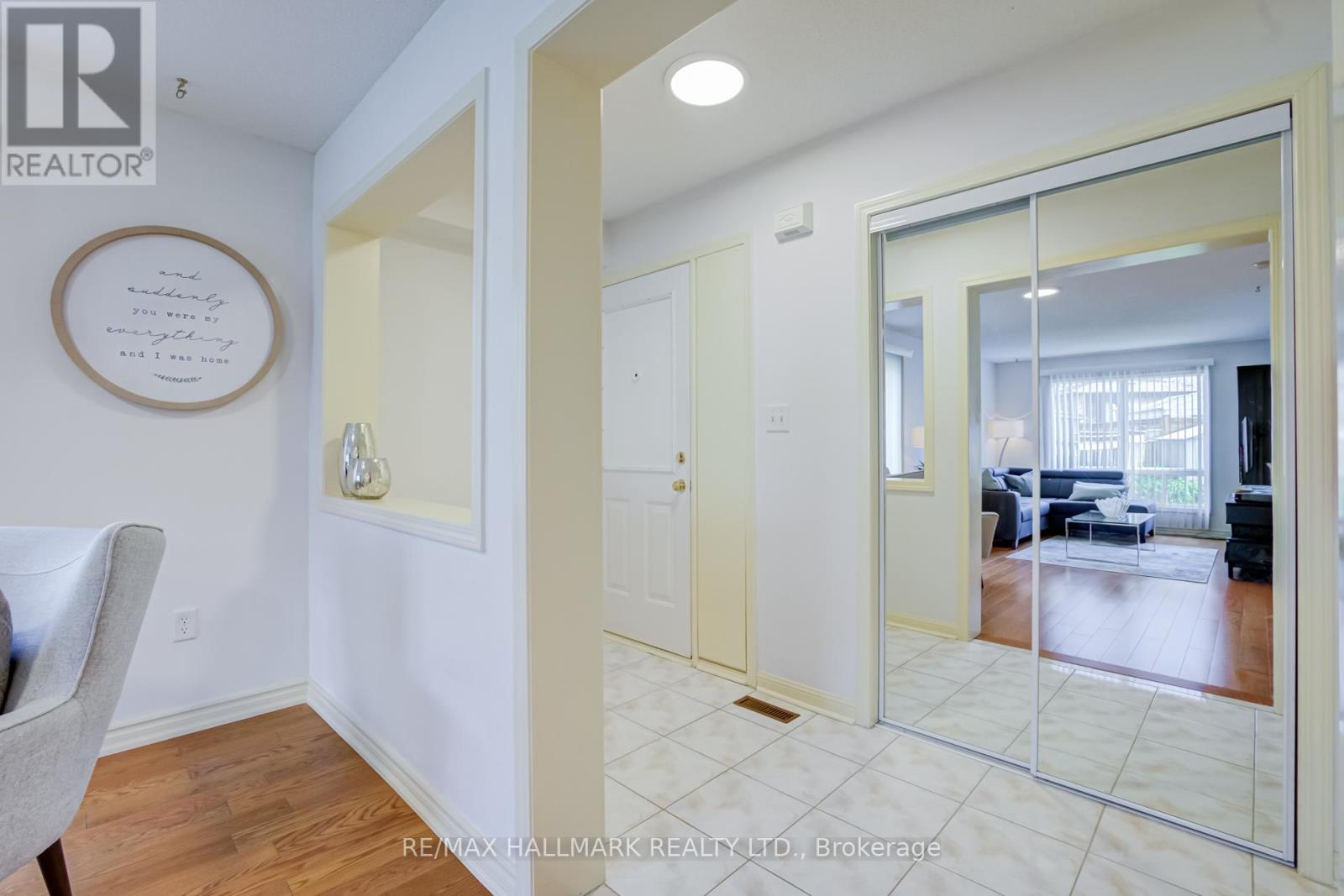 100 Narrow Valley Crescent, Brampton, Ontario  L6R 2M4 - Photo 3 - W13223098