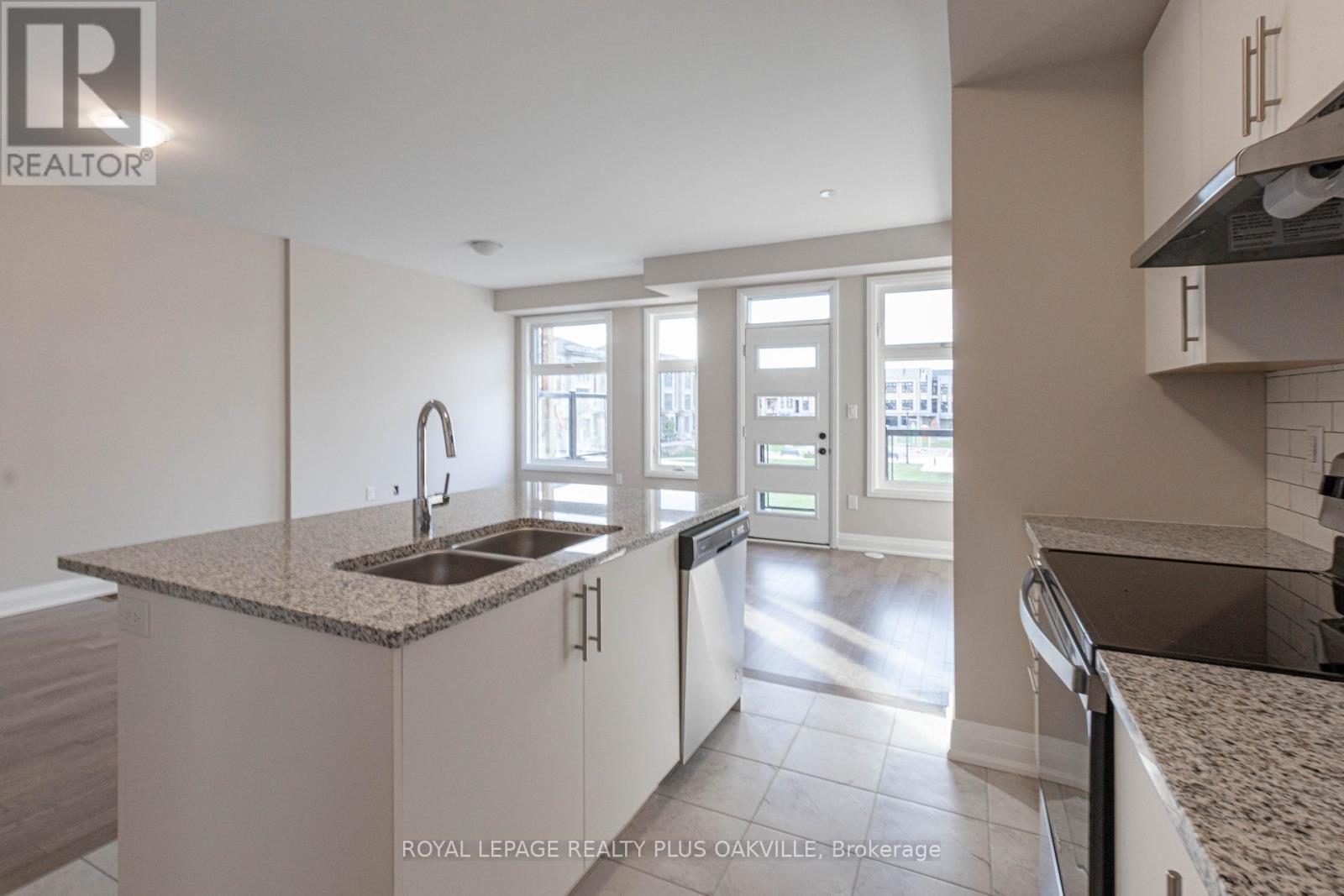 2468 Badger Crescent, Oakville, Ontario  L6M 5M1 - Photo 12 - W13223178