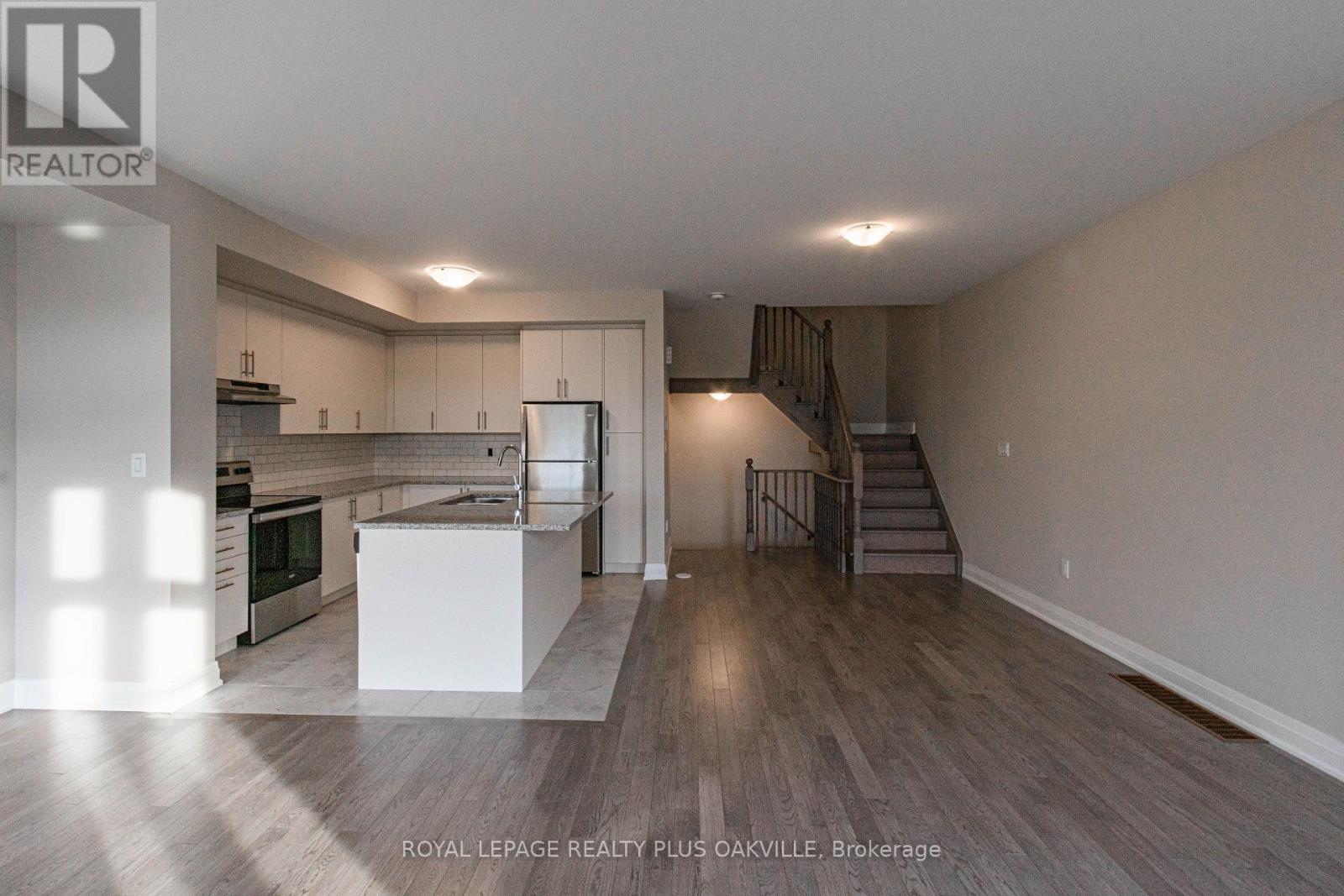 2468 Badger Crescent, Oakville, Ontario  L6M 5M1 - Photo 16 - W13223178