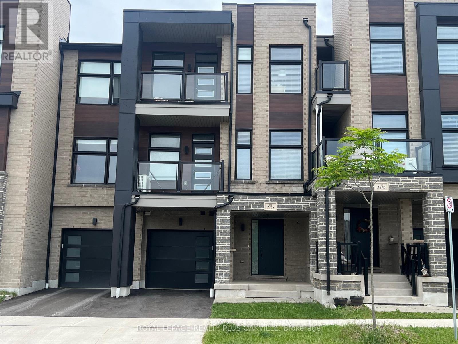2468 Badger Crescent, Oakville, Ontario  L6M 5M1 - Photo 2 - W13223178