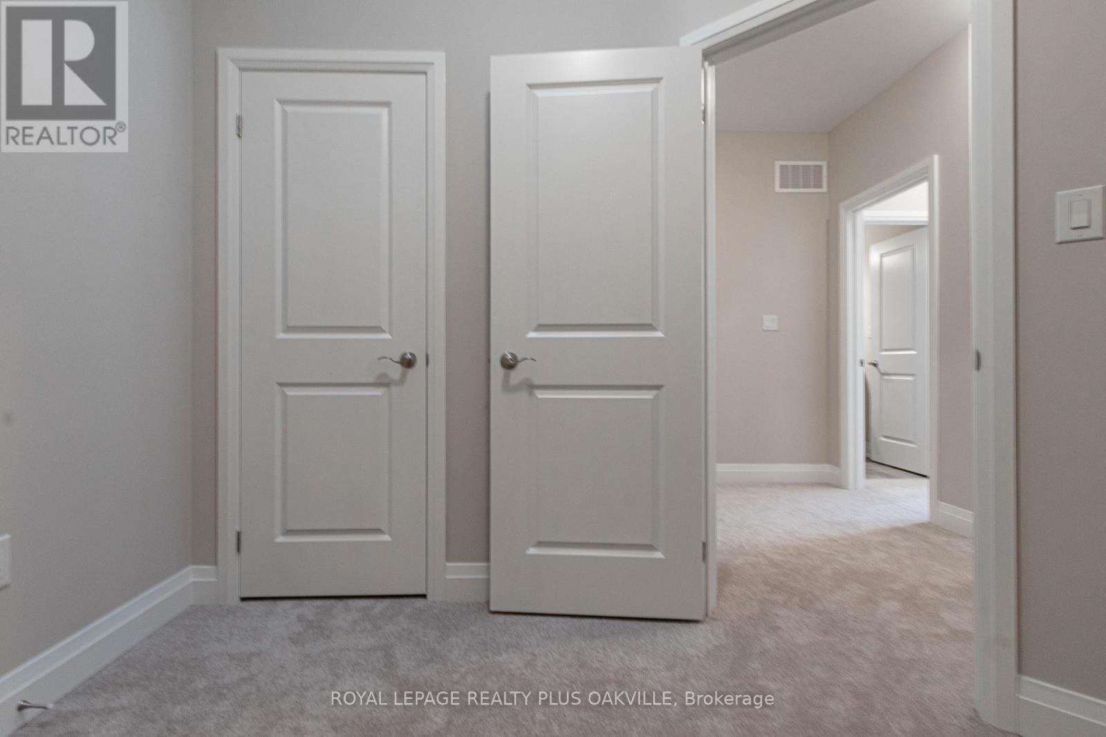 2468 Badger Crescent, Oakville, Ontario  L6M 5M1 - Photo 24 - W13223178