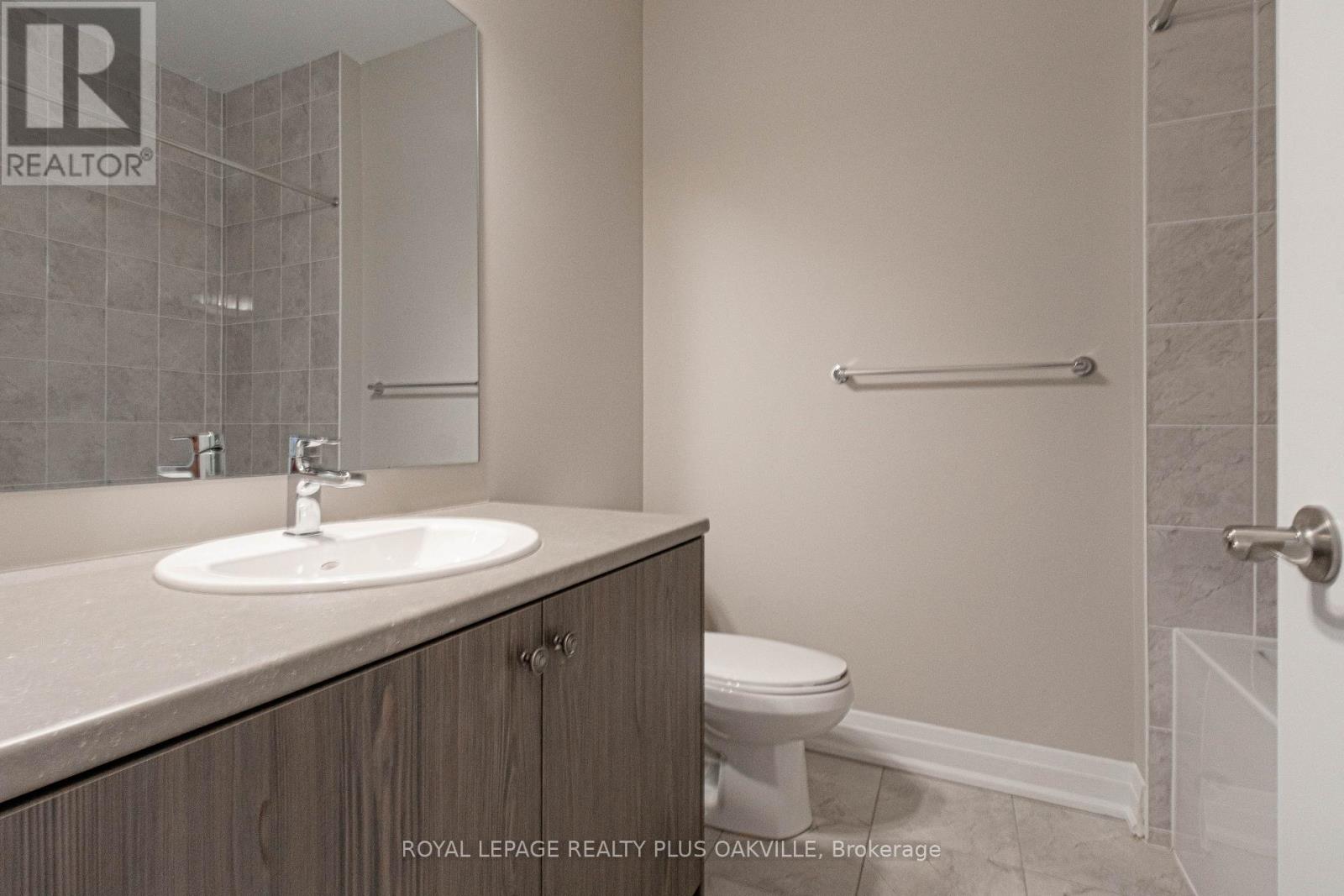 2468 Badger Crescent, Oakville, Ontario  L6M 5M1 - Photo 25 - W13223178