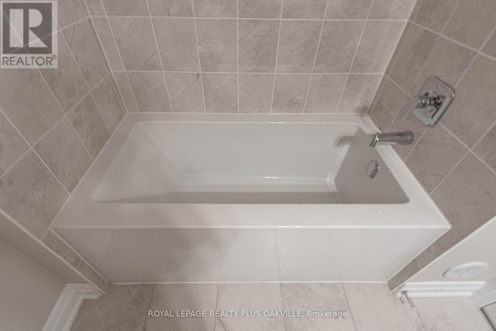 2468 Badger Crescent, Oakville, Ontario  L6M 5M1 - Photo 29 - W13223178