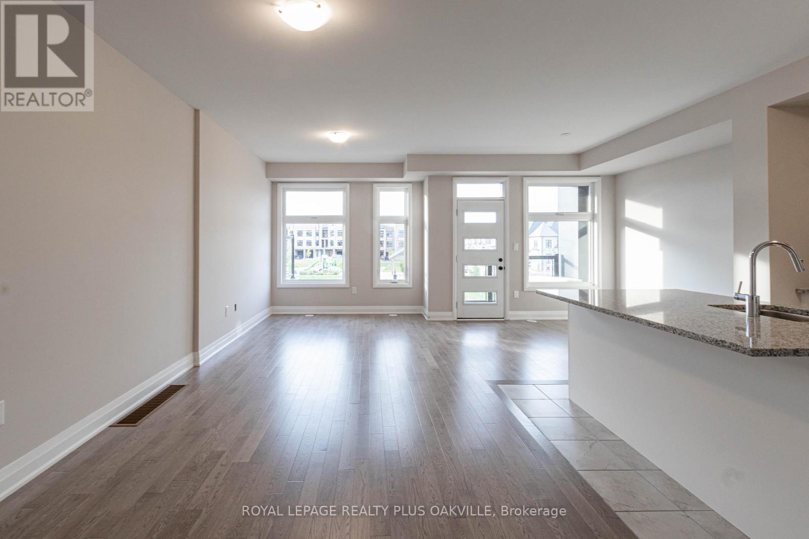 2468 Badger Crescent, Oakville, Ontario  L6M 5M1 - Photo 8 - W13223178