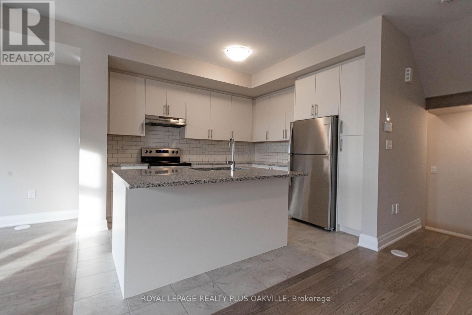 2468 Badger Crescent, Oakville, Ontario  L6M 5M1 - Photo 9 - W13223178