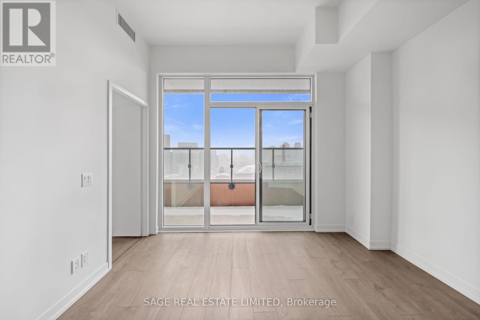 1122 - 270 Dufferin Street, Toronto, Ontario  M6K 0H8 - Photo 17 - W13223188